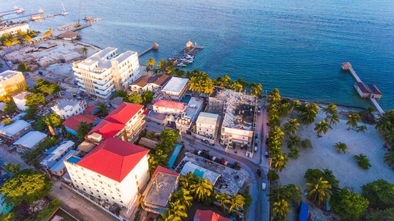 Tropical Palace Hotel San Pedro  Buitenkant foto