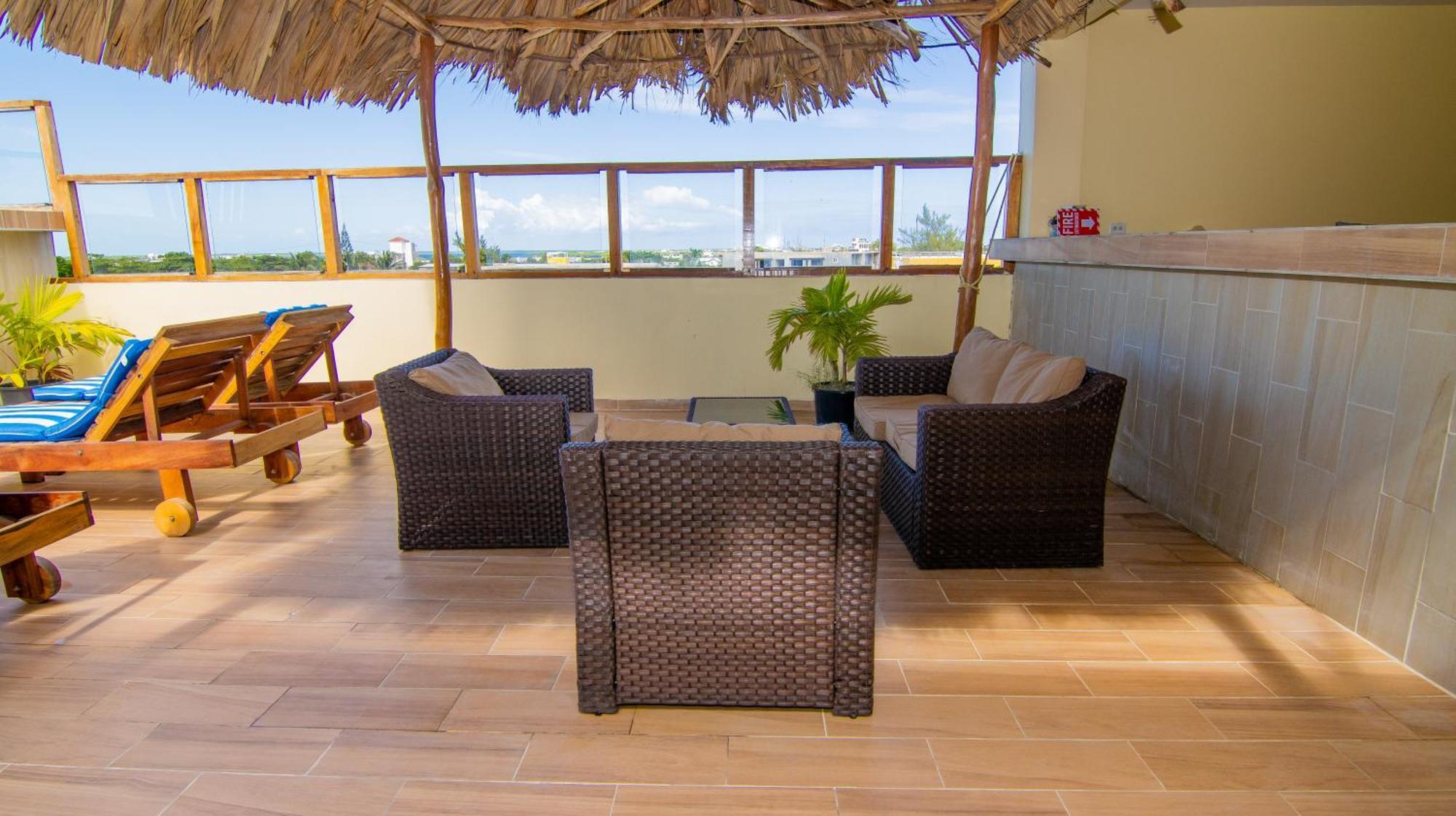 Tropical Palace Hotel San Pedro  Buitenkant foto